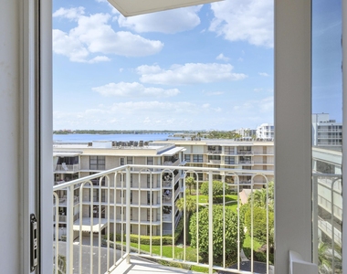 3230 S Ocean Boulevard - Photo Thumbnail 14