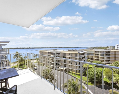 3230 S Ocean Boulevard - Photo Thumbnail 5