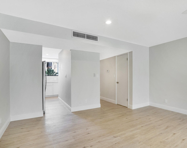 4373 Trevi Court - Photo Thumbnail 8