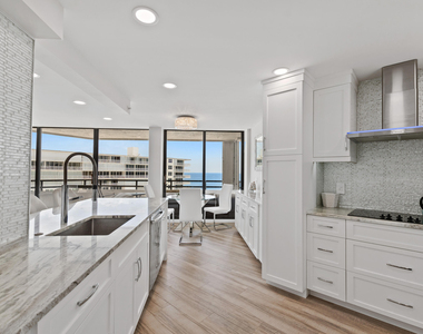3560 S Ocean Boulevard - Photo Thumbnail 5