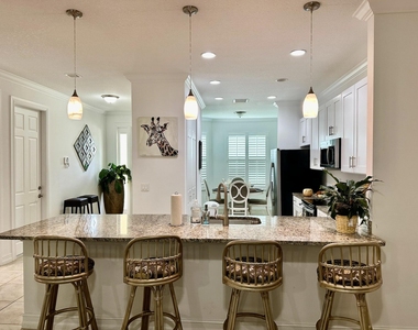 6112 Nw Cullen Way - Photo Thumbnail 2