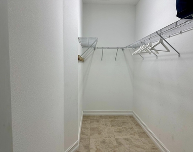 6112 Nw Cullen Way - Photo Thumbnail 6