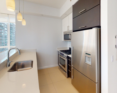 808 Columbus Ave - Photo Thumbnail 1