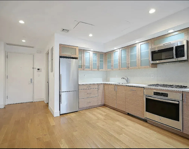 344 East 110th Street - Photo Thumbnail 2