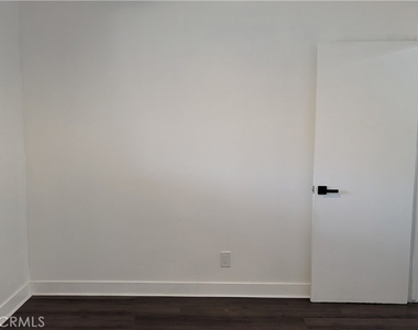 315 S Pine - Photo Thumbnail 16