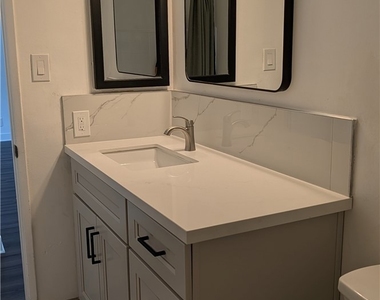 315 S Pine - Photo Thumbnail 12