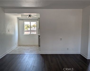 315 S Pine - Photo Thumbnail 1