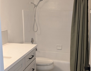315 S Pine - Photo Thumbnail 11