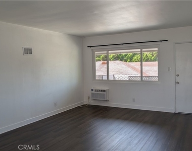 315 S Pine - Photo Thumbnail 2