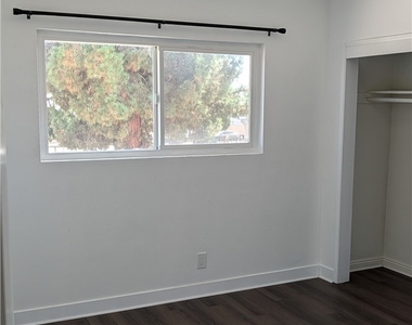 315 S Pine - Photo Thumbnail 6