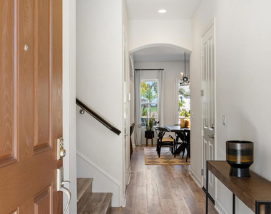 2353 Nicklaus Street - Photo Thumbnail 3