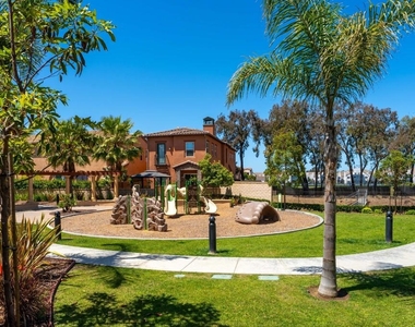2353 Nicklaus Street - Photo Thumbnail 35