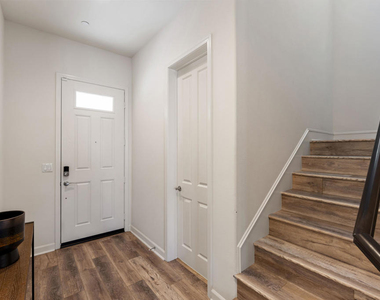 2353 Nicklaus Street - Photo Thumbnail 4