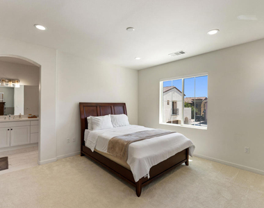 2353 Nicklaus Street - Photo Thumbnail 20