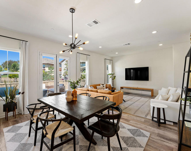 2353 Nicklaus Street - Photo Thumbnail 5