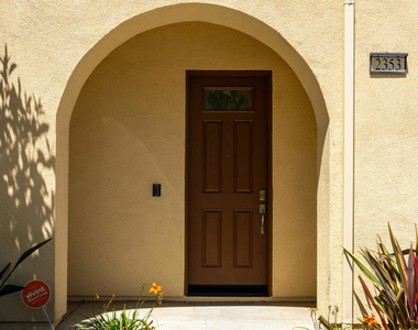 2353 Nicklaus Street - Photo Thumbnail 2