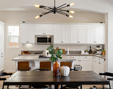 2353 Nicklaus Street - Photo Thumbnail 9