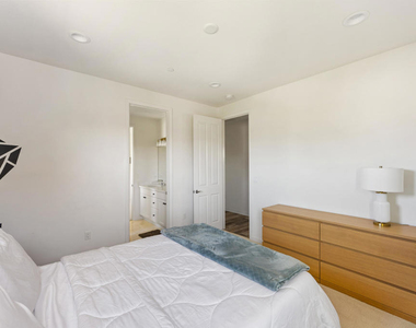 2353 Nicklaus Street - Photo Thumbnail 25