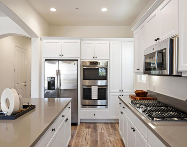 2353 Nicklaus Street - Photo Thumbnail 16