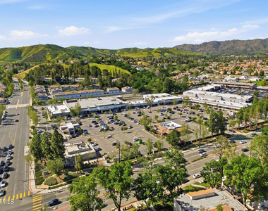 28947 E Thousand Oaks Boulevard - Photo Thumbnail 24
