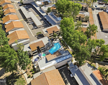 28947 E Thousand Oaks Boulevard - Photo Thumbnail 22