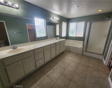15752 Home Court - Photo Thumbnail 14