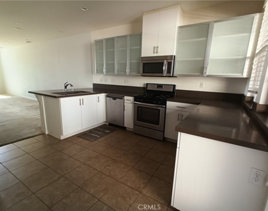 902 N Botanica - Photo Thumbnail 3