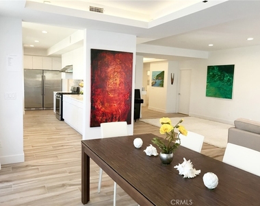 11700 Iowa Avenue - Photo Thumbnail 9