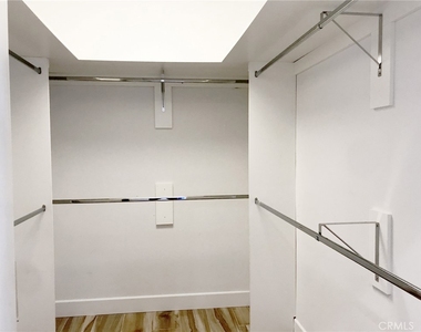 11700 Iowa Avenue - Photo Thumbnail 19
