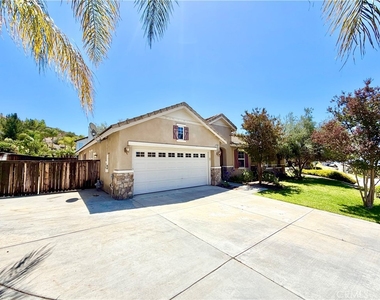 35824 Red Bluff - Photo Thumbnail 1