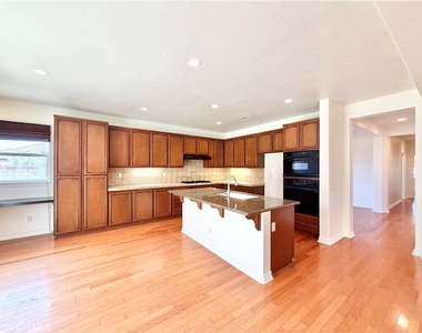 35824 Red Bluff - Photo Thumbnail 18