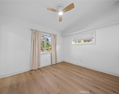 23000 Brenford - Photo Thumbnail 18