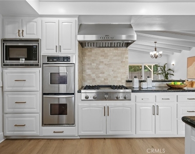 23000 Brenford - Photo Thumbnail 8