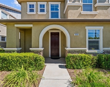 2658 Greenwood Court - Photo Thumbnail 8