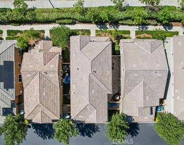 2658 Greenwood Court - Photo Thumbnail 2