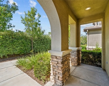 2658 Greenwood Court - Photo Thumbnail 9