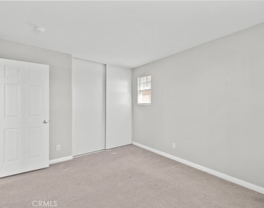 2658 Greenwood Court - Photo Thumbnail 28