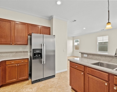 2658 Greenwood Court - Photo Thumbnail 19