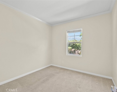 2658 Greenwood Court - Photo Thumbnail 20
