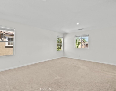 2658 Greenwood Court - Photo Thumbnail 34