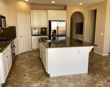5819 W Avenue K9 - Photo Thumbnail 7