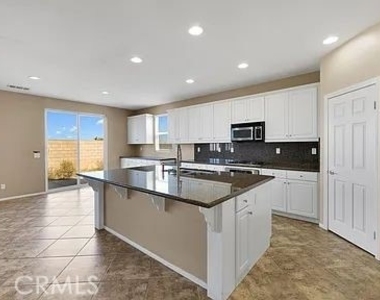 5819 W Avenue K9 - Photo Thumbnail 5