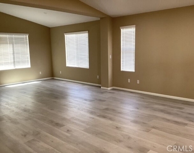 5819 W Avenue K9 - Photo Thumbnail 16