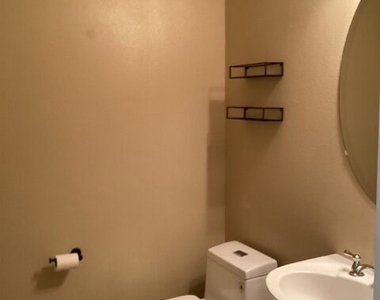 5819 W Avenue K9 - Photo Thumbnail 9