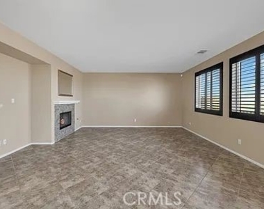 5819 W Avenue K9 - Photo Thumbnail 8