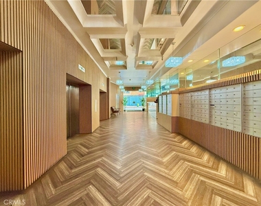 312 W 5th Street - Photo Thumbnail 18