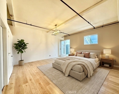 312 W 5th Street - Photo Thumbnail 4