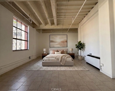 312 W 5th Street - Photo Thumbnail 2