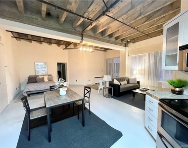 312 W 5th Street - Photo Thumbnail 6