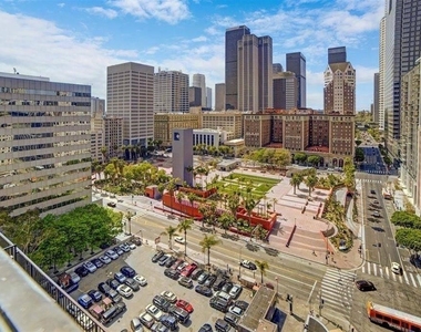312 W 5th Street - Photo Thumbnail 8